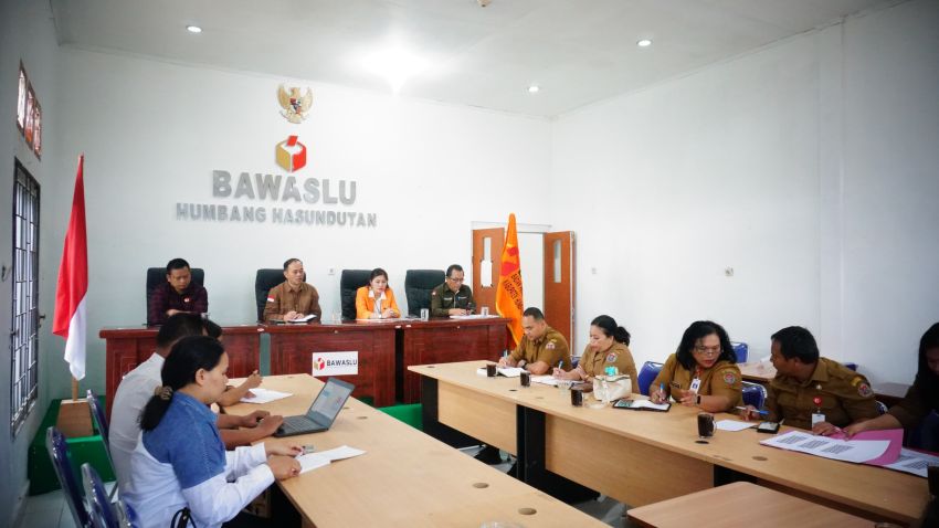 Tingkatkan Pengawasan Bawaslu Humbahas Gelar Rapat Pokja