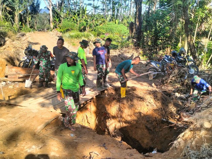 Kejar Target, Satgas TMMD Kodim Simalungun Genjot Pembuatan Jembatan