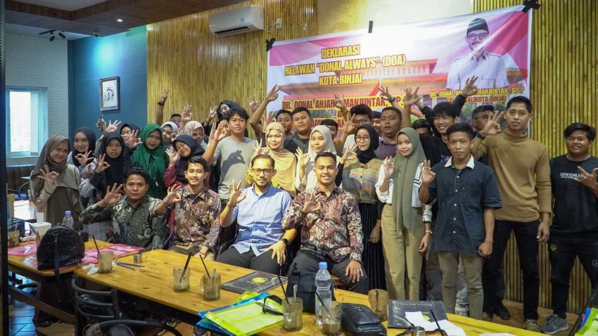 Mahasiswa dari Berbagai Kampus di Binjai Deklarasikan Relawan DOA 'Donal Always'