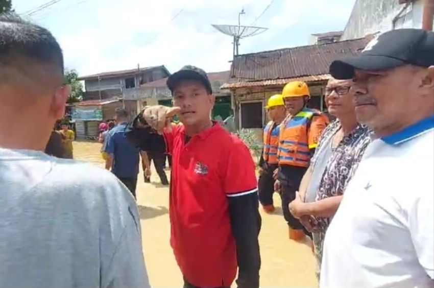 Paslon Nomor Urut 3 IDAMAN Kunjungi Warga Terdampak Banjir di Tebing Tinggi