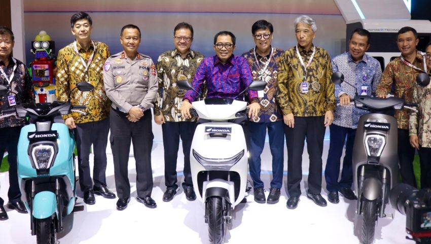 Honda ICON e: dan CUV e: Meriahkan Booth AHM di IMOS 2024