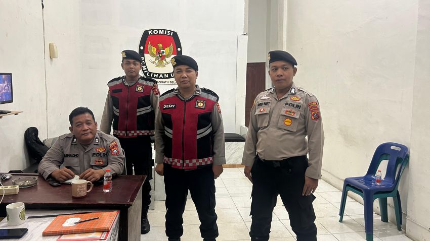 Samapta Polres Labusel Amankan Gudang Logistik Pemilu