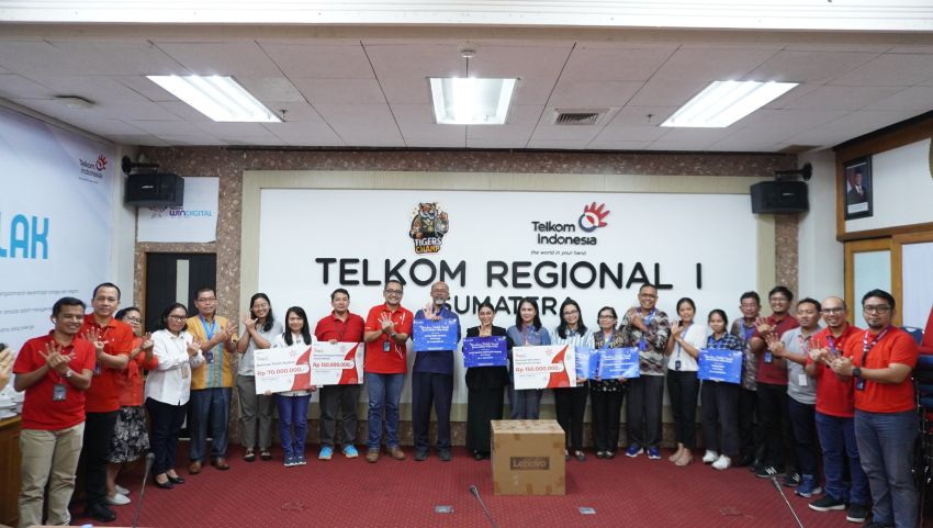 Sambut Natal,Telkom Regional 1  Salurkan Bantuan Sosial untuk Gereja, Sekolah, dan Panti Asuhan