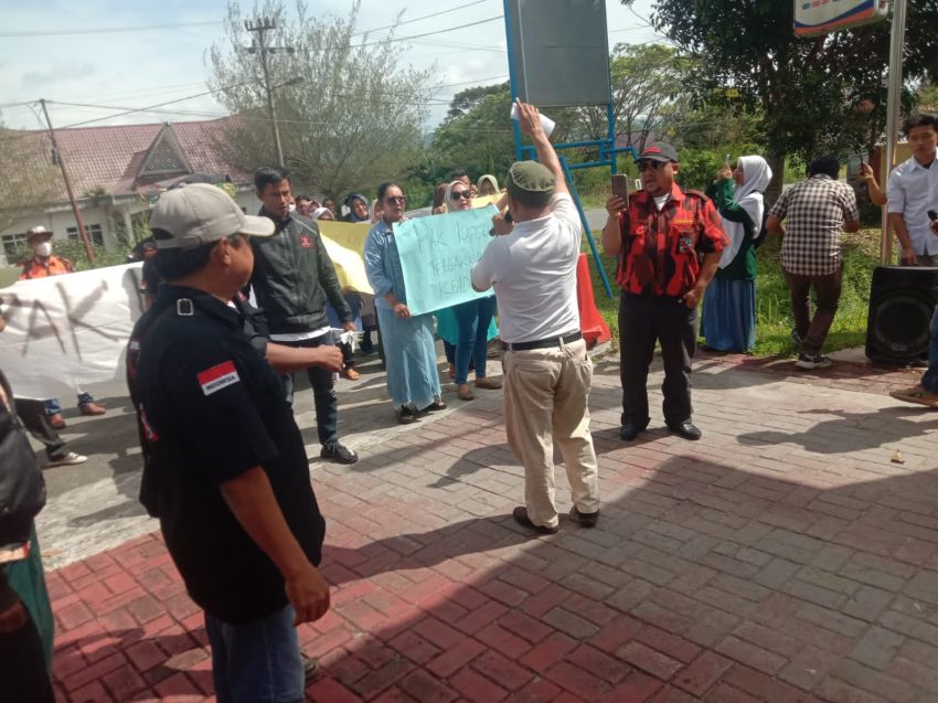 Masyarakat Bandar Masilam II  Minta Pengaduan Nurpadilah Ditindaklanjuti