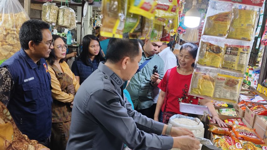 Sidak Pasar Petisah Medan, KPPU Sinyalir Harga Minyak Goreng Masih Tinggi