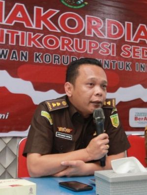 Terkait dugaan Korupsi Pengadaan Alat Berat Darat, Kejati Sumut Periksa Dua Pejabat PUPR Propsu