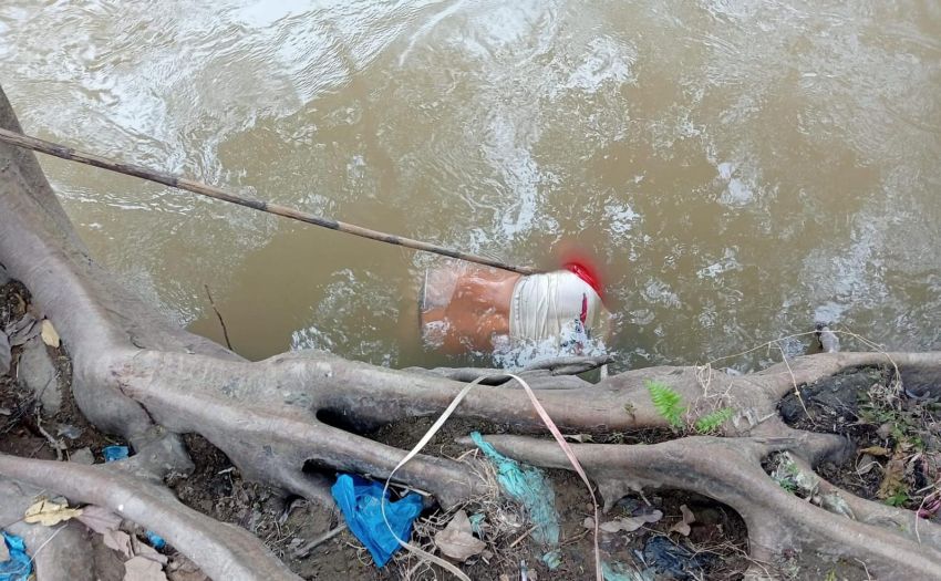 Heboh! Mayat Pria Ditemukan Mengambang di Sungai Tembung