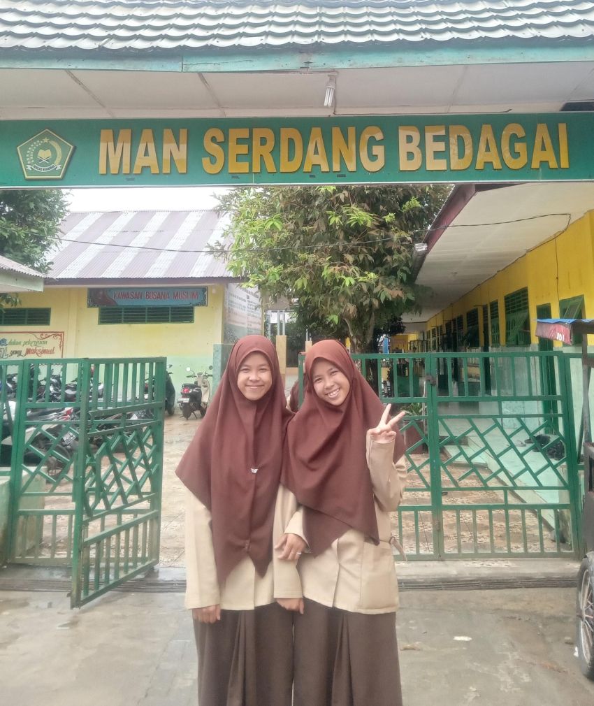 Kisah Inspiratif Saudara Kembar, Hobi Menulis dengan Segudang Karya dan Prestasi