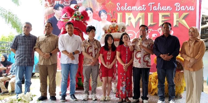 Sajikan Makanan UMKM Open House Imlek, Benny Sihotang: bukti nyata DPRD Peduli Masyarakat dan dukung UMKM