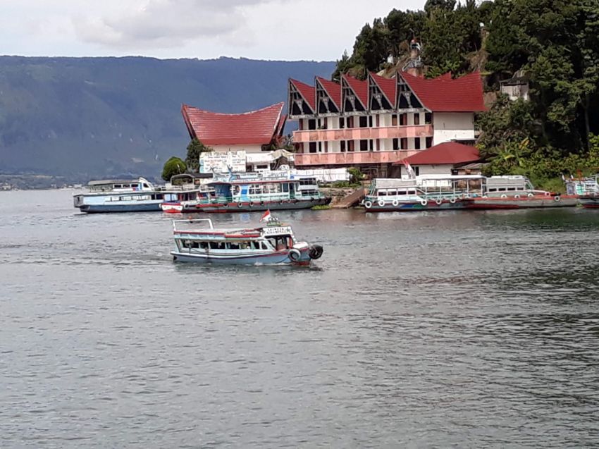 Danau Toba dan Sibolga-Nias Dipadati Puncak Arus Balik Nataru 2024/2025