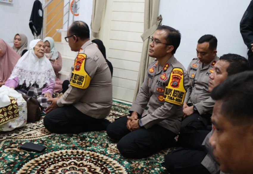 Kapolrestabes Medan Melayat ke Rumah Duka Aiptu Amirsyah : Almarhum Orang Baik