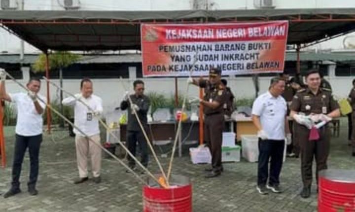 Kejari Belawan Gelar Pemusnahan Barang Bukti Hasil Tindak Pidana