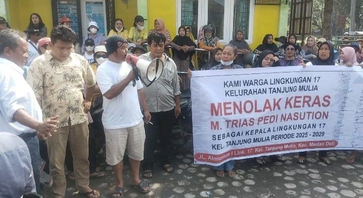 Warga Kelurahan Tanjung Mulia Gelar Demo Tolak Kepling 16, 17 dan 20