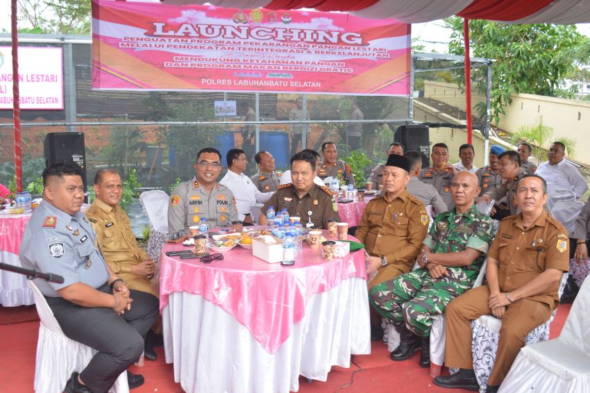 Kapolres Labusel dan Ketua Bhayangkari Launching Program Penguatan P2L : Perkuat Ketahanan Pangan Masyarakat