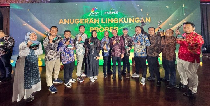 Pertamina Patra Niaga Regional Sumbagut Raih PROPER Emas dan 10 PROPER Hijau