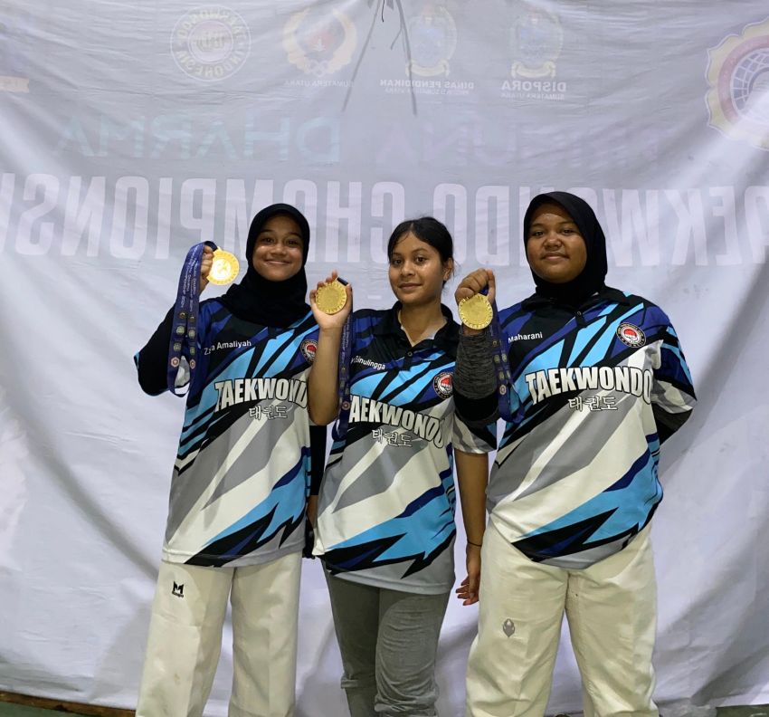 Siswi MAN Karo Raih Juara 1 Kejuaraan Taekwondo Championship 2025