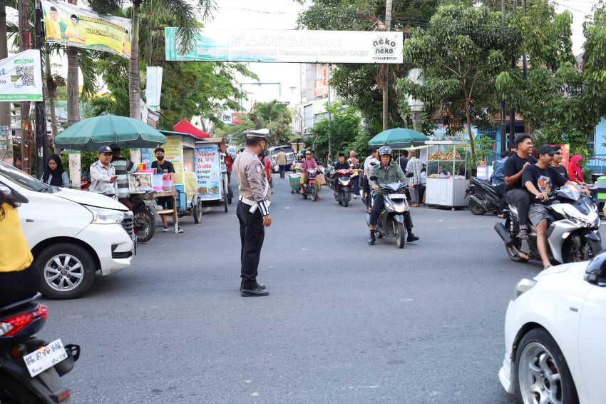 Polisi Lalu Lintas Polda Sumut Gelar Pengamanan dan Pengaturan Lalu Lintas di Titik Keramaian Selama Ramadhan