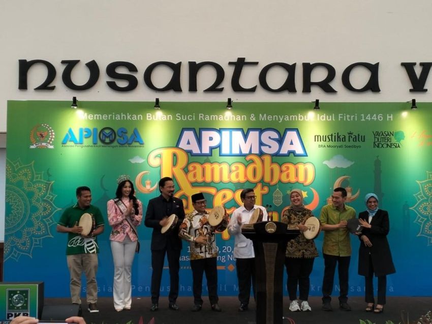 Menko Pemberdayaan Masyarakat RI dan Wakil Ketua MPR RI Membuka Ramadhan Fest 1446