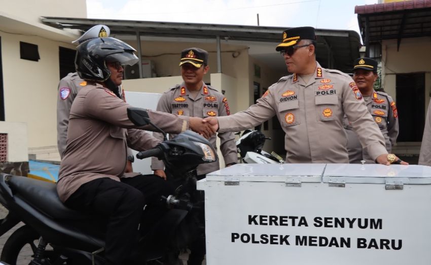 Kapolrestabes Medan Luncurkan "Kereta Senyum" di Polsek Medan Baru : Wujud Friendly Policing