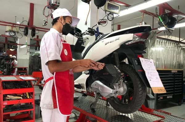 Sambut Lebaran, Honda Semangat Berbagi Berkah di AHASS