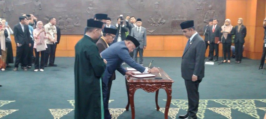 Ketua MPR RI Lantik 5 Anggota Antar Waktu