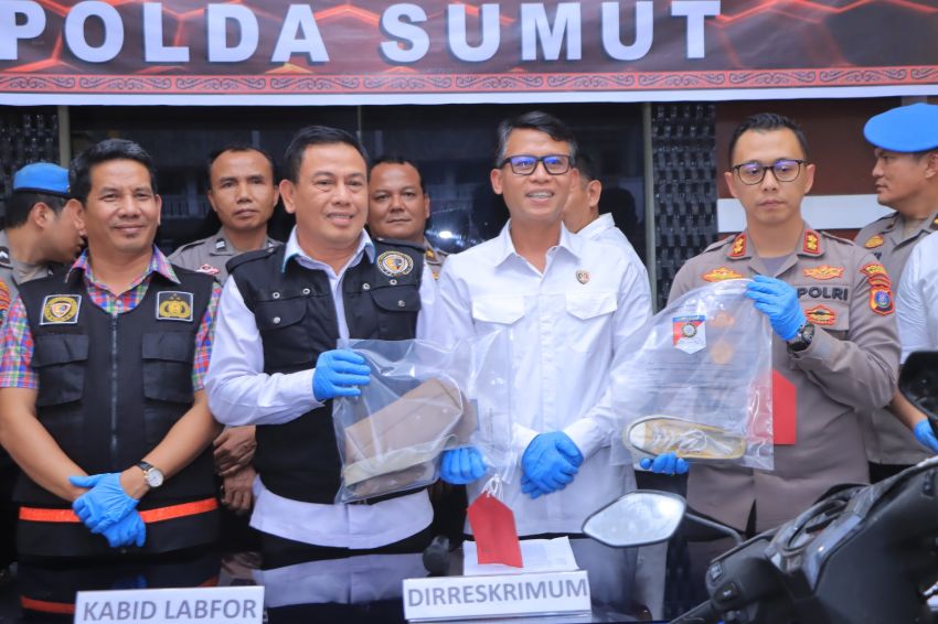 Dirreskrimum dan Kalabfor Poldasu Pimpin Press Relis di Polres Samosir, Kasus EMN Murni Laka Tunggal