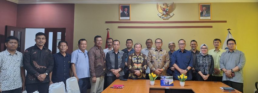 Konsultasi Bupati JTP Dengan BPK dan BPKP , Gaji Honorer/PHL Dibayarkan Maret 2025