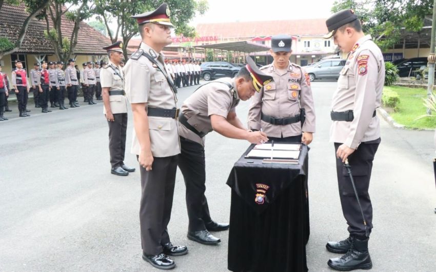 Serah TerimaJabatan Pejabat Utama Polres Binjai