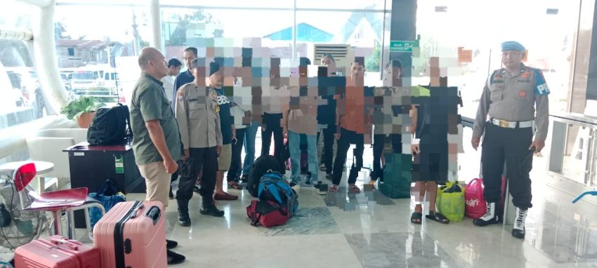 Polres Tanjung Balai Amankan Pemulangan 17 WNI yang Dideportasi dari Malaysia