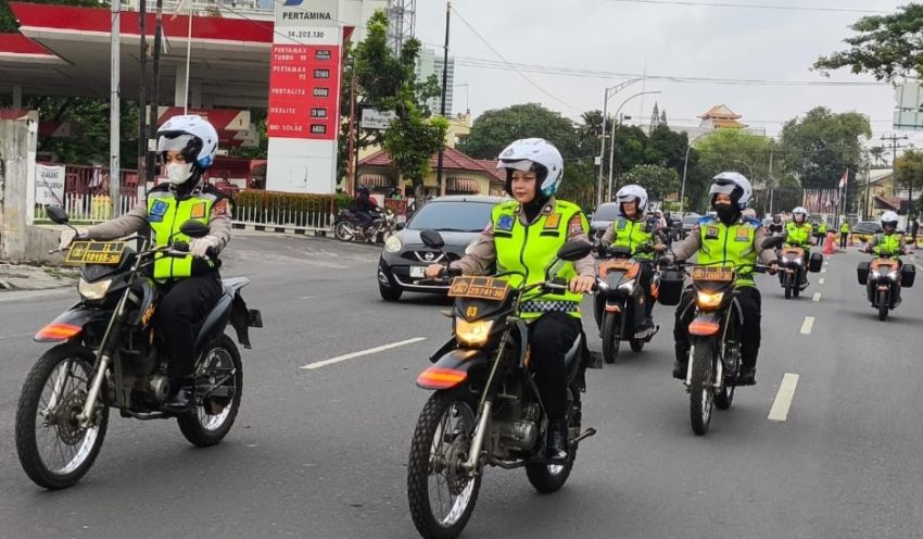 Usai Apel, Puluhan Polwan Polrestabes Medan Patroli Srikandi