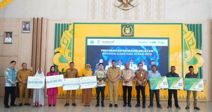 Bupati Syah Afandin Apresiasi Gubsu Bobby Nasution Serahkan 1.600 Kartu BPJS Untuk Nelayan Langkat
