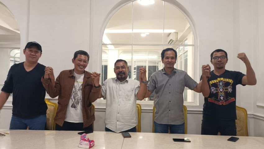 Masyarakat Sipil Dukung TNI Jaga Kantor Kejaksaan Seluruh Indonesia
