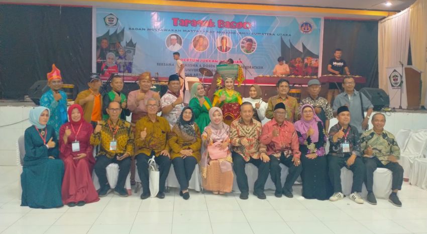 Pagelaran Tim Kesenian Universitas Negeri Padang Bersama Perantau Minang Sumut Sukses