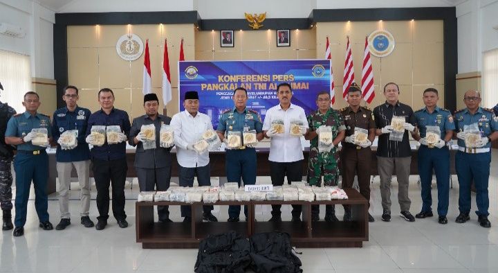 TNI AL Kembali Gagalkan Penyelundupan Narkoba Seberat 48,54 Kg di Perairan Dumai