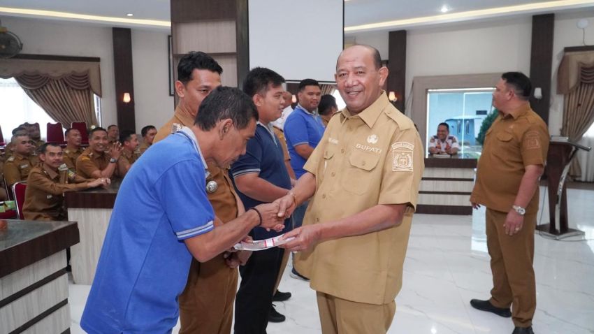 Bupati Langkat Kucurkan Dana Pembinaan Olah Raga Per Kecamatan Rp 10 Juta