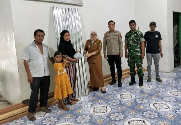 Forkopimcam Tanjung Beringin Salurkan Bantuan Korban Kebakaran