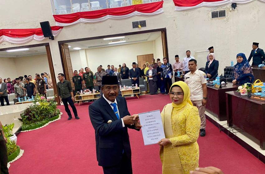 Gusuartini Dilantik Jadi Ketua DPRD Kota Binjai