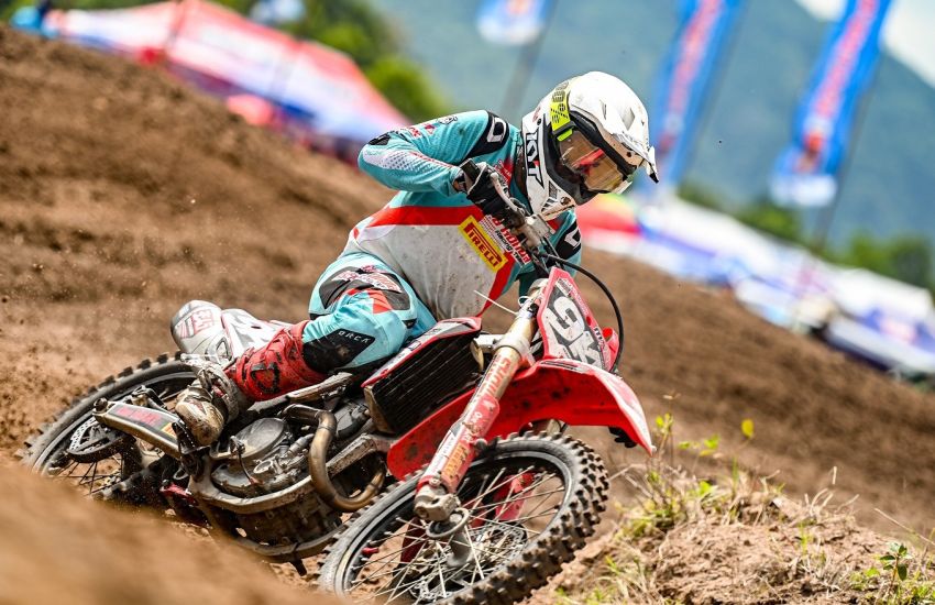 Duet Arsenio - CRF250R Bidik Podium di Putaran III Kejurnas Motocross