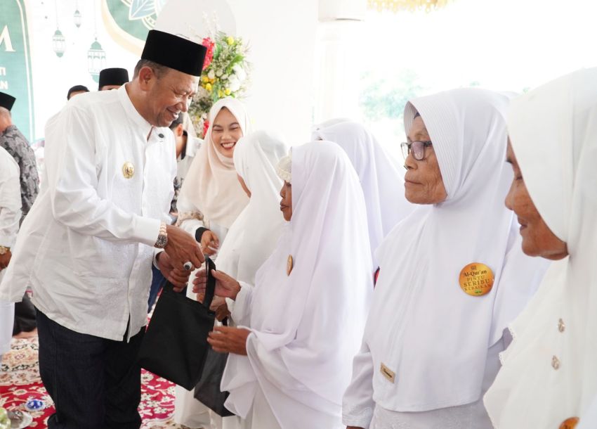 Bupati Langkat Syah Afandin Zikir Akbar Bersama Masyarakat, Haru Dengarkan Lansia Baca Al-Qur’an