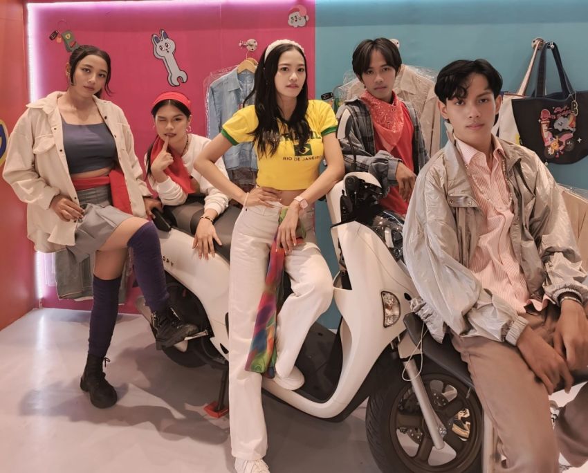 Scoopy X Paddy Hadirkan Skutik Stylish dengan Warna Baru