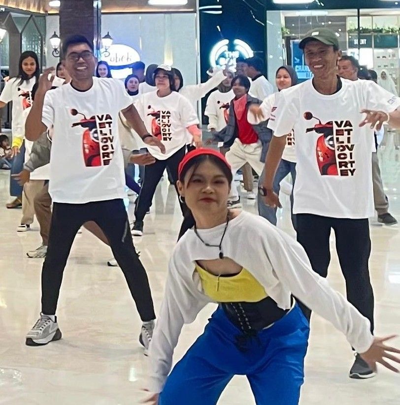 Scoopy Velocreativity Ekspresikan Semangat Lewat Flashmob Kreatif Bersama Pecinta Setia