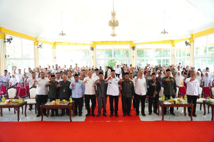 Bupati Syah Afandin Salurkan Rp417 Juta Dana Baznas untuk Mustahik Langkat