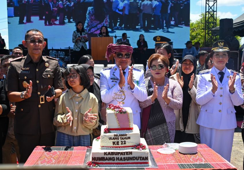 HUT Ke-22 Kabupaten Humbahas,  Bupati Oloan Ajak Masyarakat Berpartisipasi Aktif Tingkatkan Pembangunan