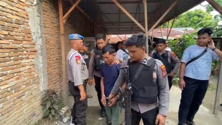 Polrestabes Medan Bakar Barak Narkoba Klambir V Beranjau Kawat Berduri