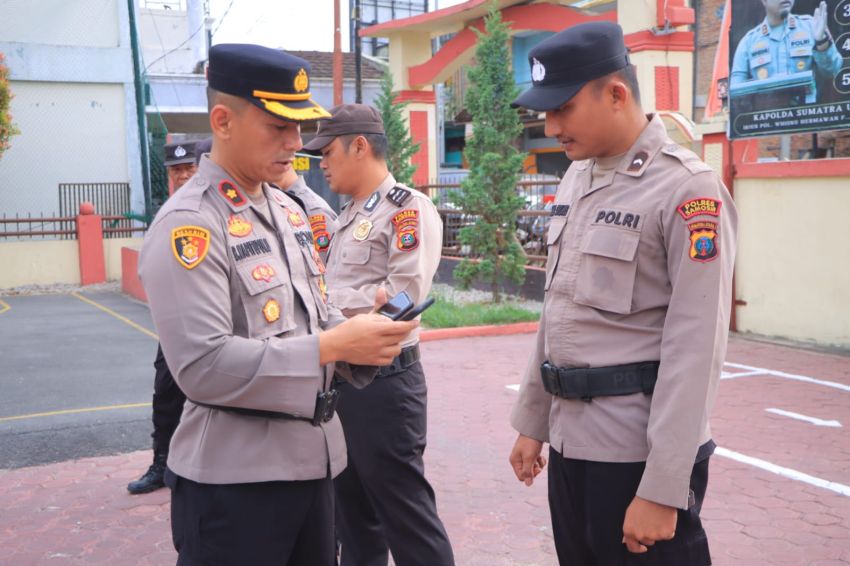 Polres Samosir Gelar Gaktibplin Pengecekan HP Personel, 10 Anggota Terdeteksi Terkait Situs Judi Online