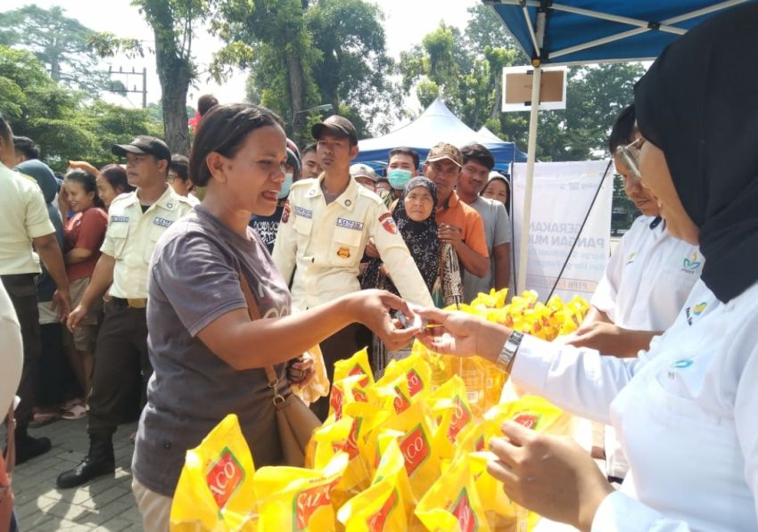Dinilai Sangat Membantu Masyarakat, Gerakan Pangan Murah SPHP PTPN 1 Regional 1 Diserbu Warga