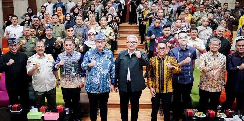 Kunjungan Kerja Praktik Bersama Perangkat Daerah dan Camat, Rico Waas Bangun Sinergi dengan Pemko Bandung