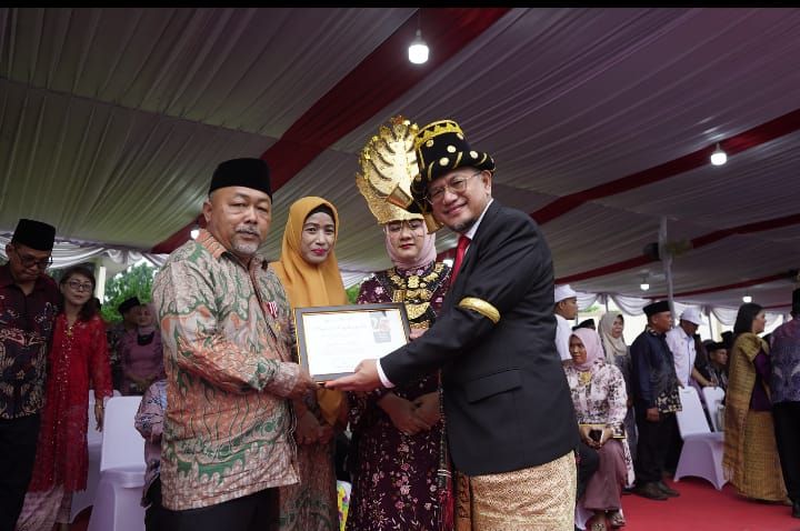 Kado Kemerdekaan, PalmCo Apresiasi Loyalitas 4.275 Karyawan