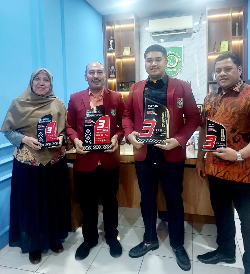 Dekan Fakultas Hukum UISU Apresiasi Prestasi Musa Arjianshah: Mahasiswa UISU Raih Juara 3 Rally APRC 2025 di Danau Toba