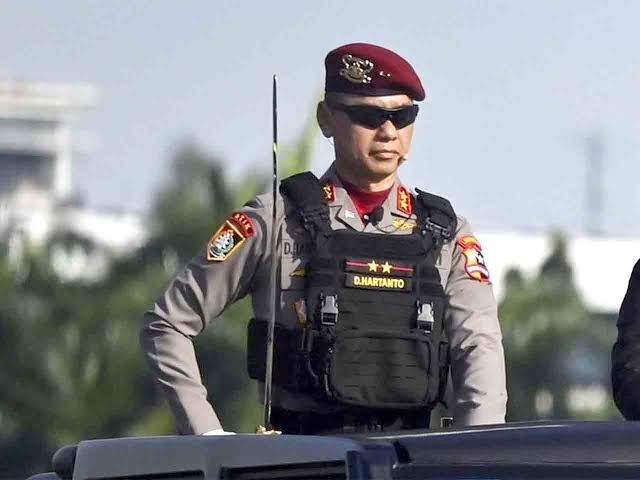 2 Kali 'Pecah Bintang' di Sumut, Kapolri Promosikan Irjen Dadang Hartanto Jadi Kapolda Maluku